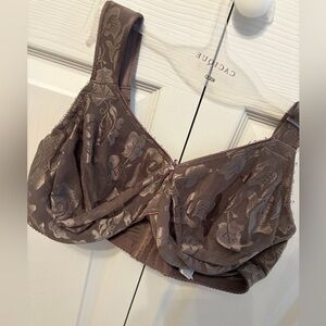 Wacoal underwire bra -42DD